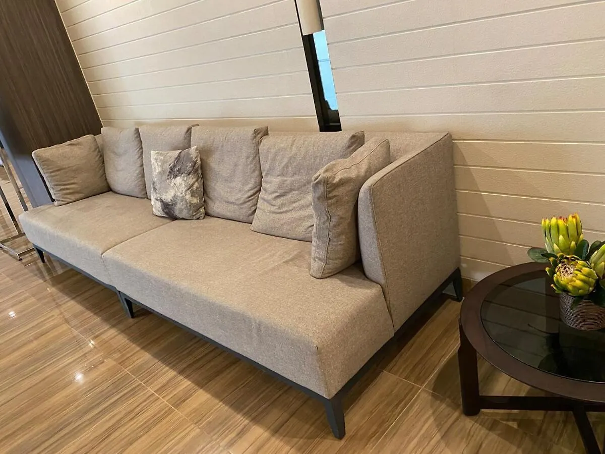 Cosmopolitan Comfort Makati 1 Bedroom Wonder 300Mb 2428 Internet Manila Apartment