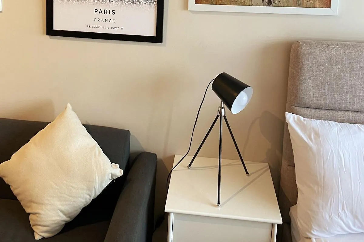 Cosmopolitan Comfort Makati 1 Bedroom Wonder 300Mb 2428 Internet Μανίλα